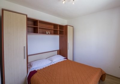 apartman žuti, soba 2